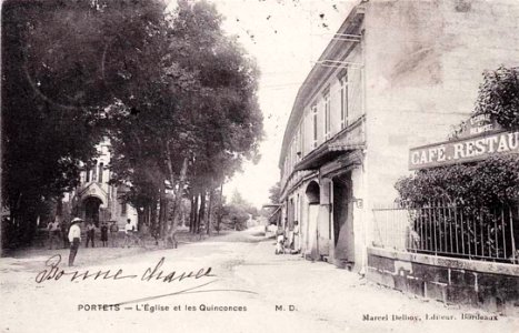 Portets - Place des Quinconces 1