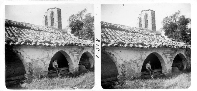 Portal de Sant Lleïr de Casabella