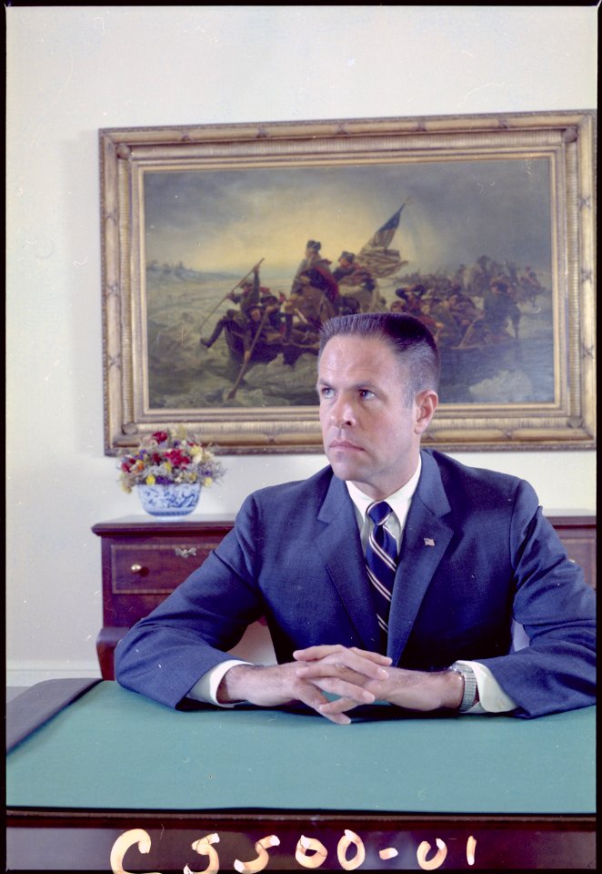Portrait of H.R. Haldeman, assistant to the President - NARA - 194345