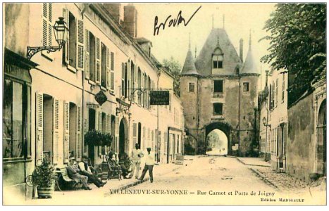 Porte de Joigny rue Carnot