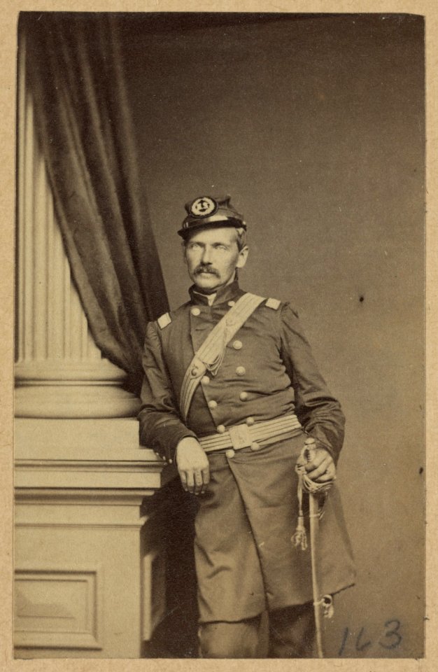 Portrait of Union soldier holding a sword LCCN2013648738