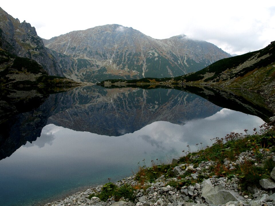 View pond on the trail