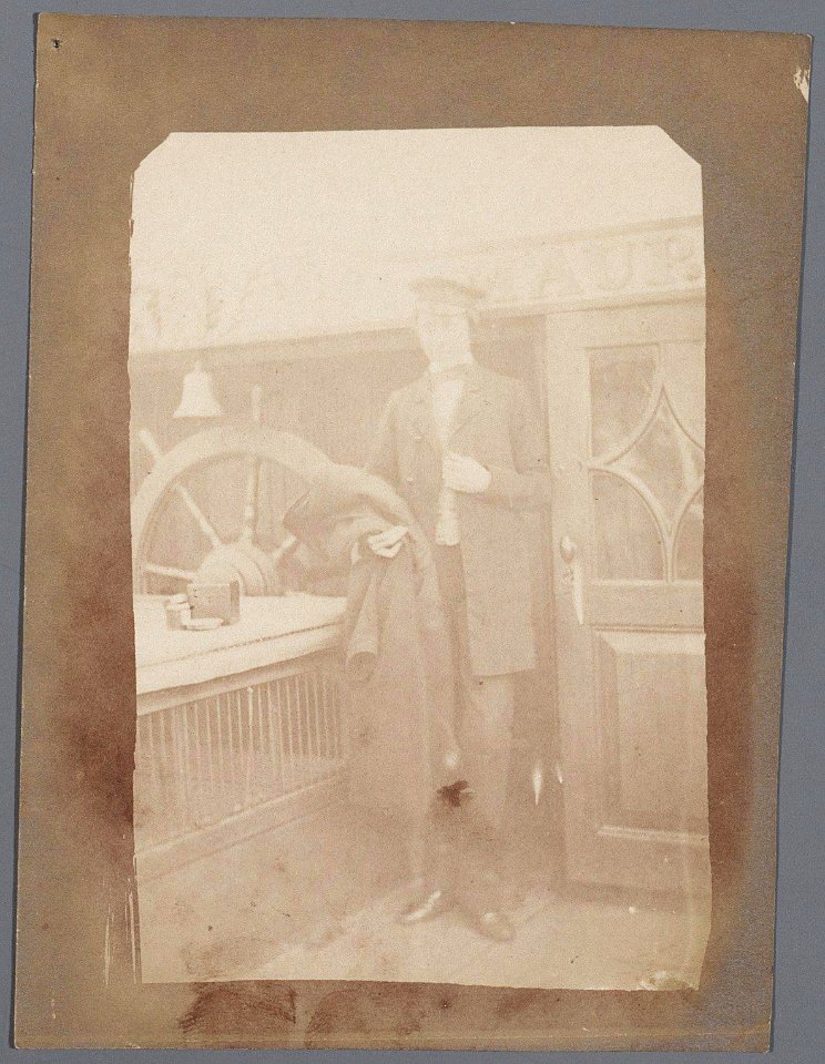 Portret van een bemanningslid van het fregat Prins Maurits (max res)