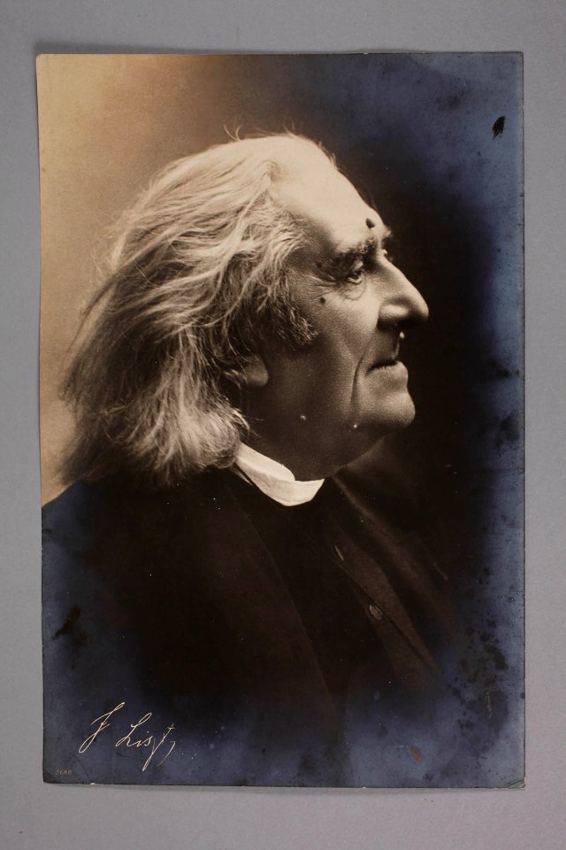 Portraitfoto Franz Liszt, c. 1886