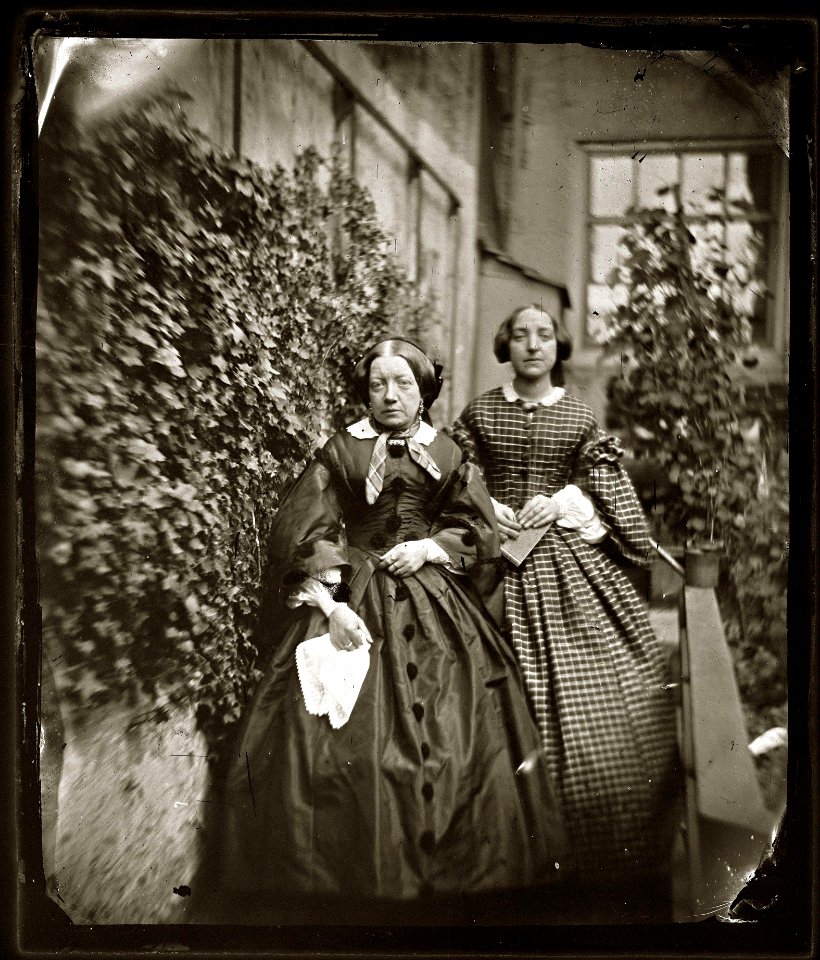 Portret van Anna Maria Kost (1818- ) en een onbekende jonge vrouw (max res)