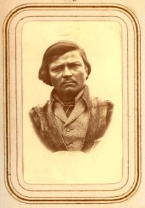 Porträtt av Per Olof Amundsson Länta, Sirkas sameby. Lotten von Düben 1868 - Nordiska Museet - NMA.0033090 1 photo