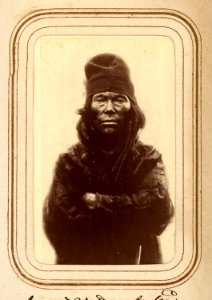 Porträtt av Inga Amundsdotter, 76 år, Sjokksjokk. Lotten von Düben 1868 - Nordiska Museet - NMA.0033127 1