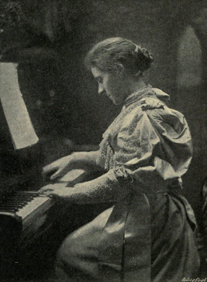 Portrait of Fanny Davies