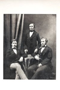 Porträtt. Walther och Hans von Hallwyl samt informatorn Kirchner - Hallwylska museet - 87329