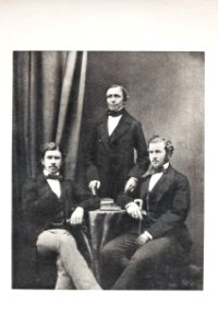 Porträtt. Walther och Hans von Hallwyl samt informatorn Kirchner - Hallwylska museet - 87329 photo