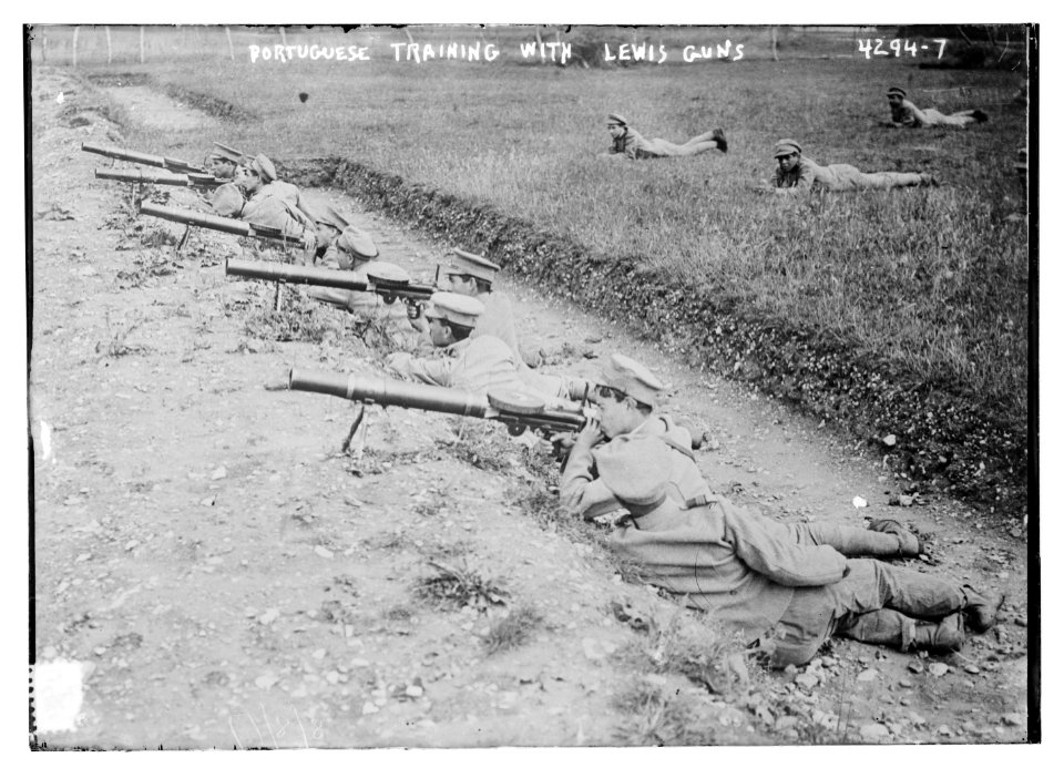 Portuguese training with Lewis Guns LCCN2014705248