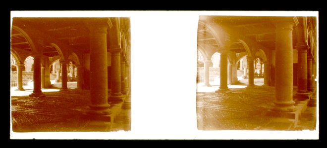 Porxo al Poble Espanyol de Montjuïc