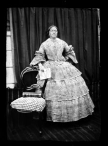 Portret van Hendrika Margaretha Outmans (1816-1888) of Neeltje Outmans (1818- ) (max res)