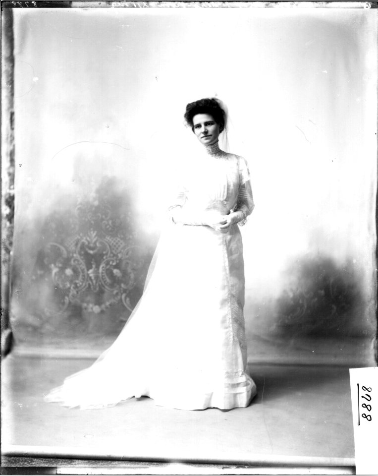 Portrait photograph of Mrs. Edwin Stephenson in wedding dress 1908 (3199631793)