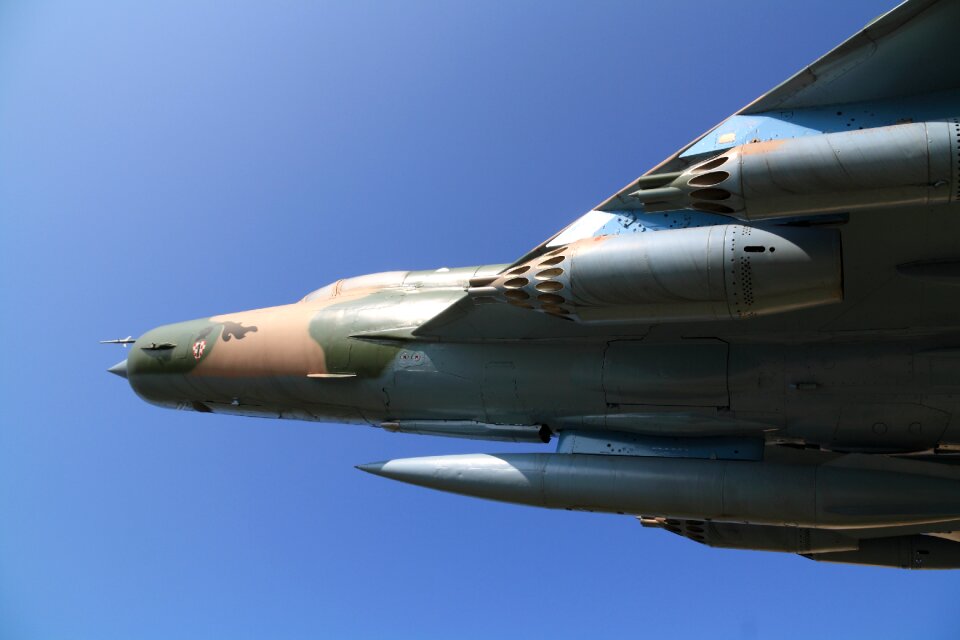 Airplane defense rocket