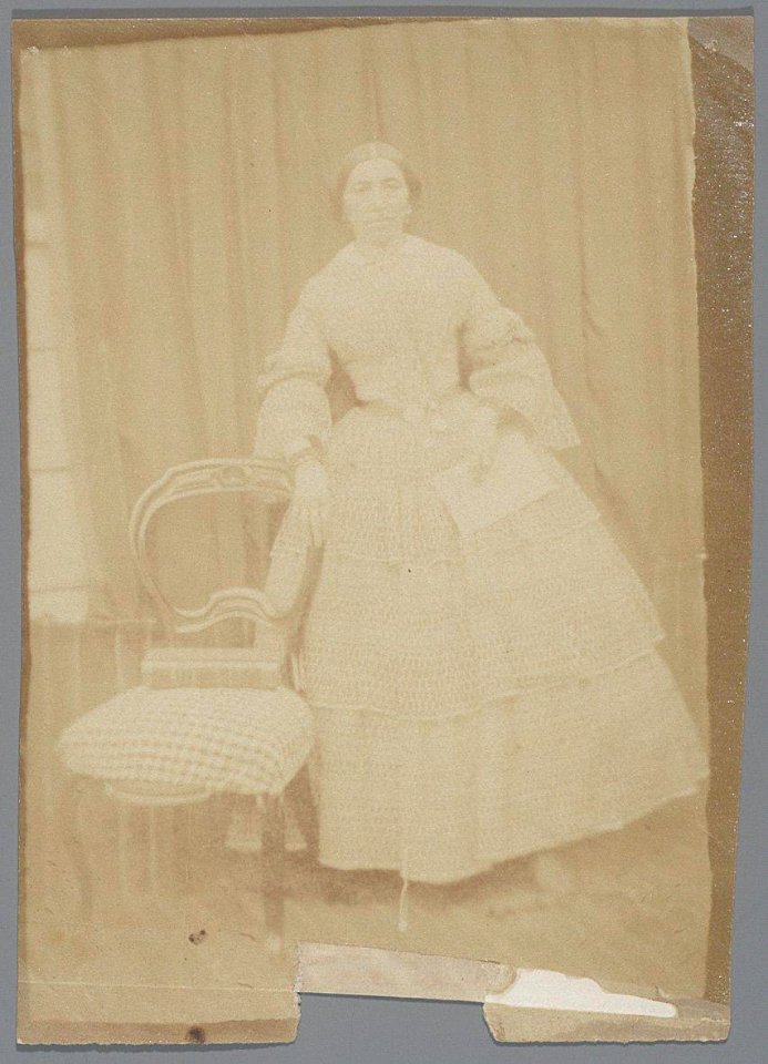 Portret van Hendrika Margaretha Outmans (1816-1888) of Neeltje (1818- ) (max res)