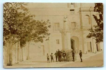 Postcard-Floriana-Malta-Convent-Francis-Rp-Real-Photograph (1913 Sliema postmark)