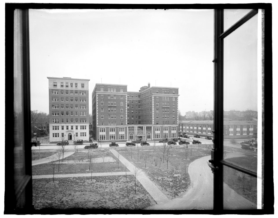 Potomac Park Apartments, (21st and C Sts., N.W., Washington, D.C.) LCCN2016826089