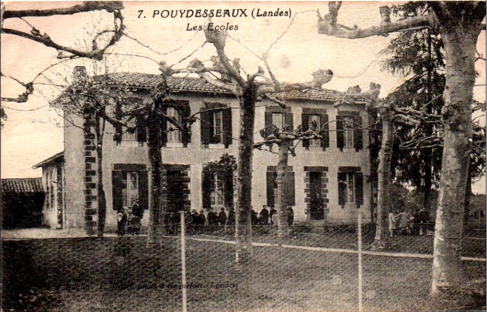 Pouydesseaux - Ecole communale 1a