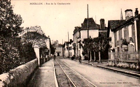 Pouillon (Landes) - rue de la Gendarmerie 2