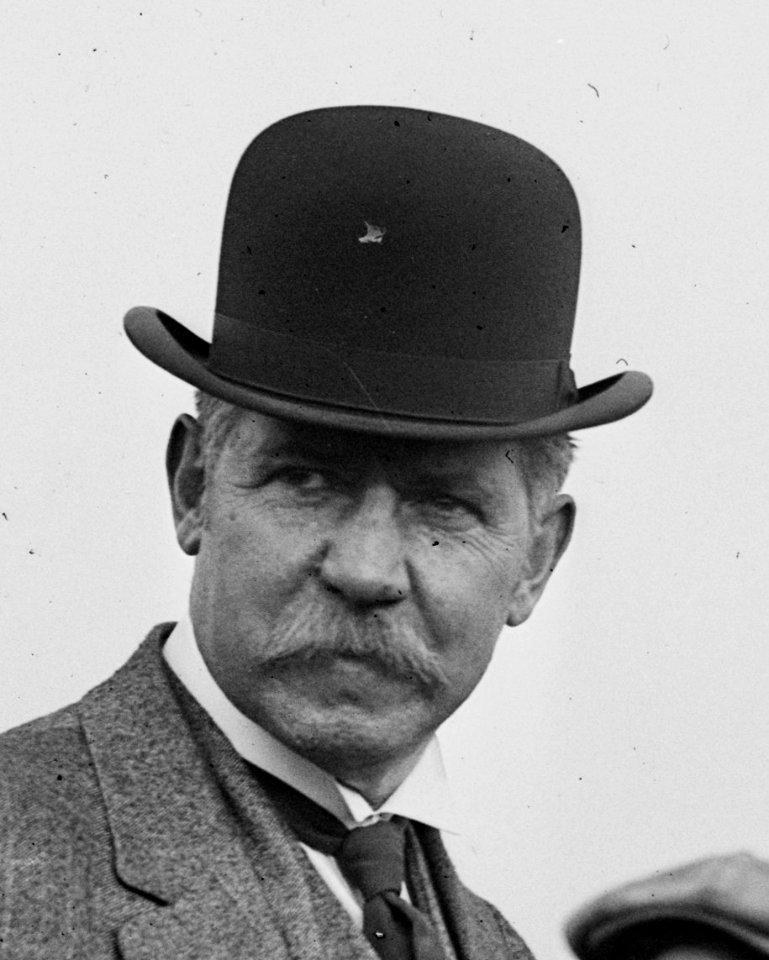 Postmaster Edward M. Morgan on September 26, 1911, from- Postmaster Morgan, P.M.G. Hitchcock, & Ovington LCCN2014689709 (cropped)