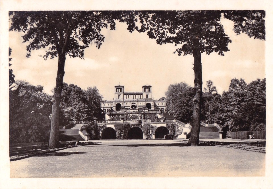 Potsdam - Sanssouci, Alemanha, Meados do Sec. XX, A Orangerie, Arquivo de Villa Maria, Angra do Heroísmo, Açores.