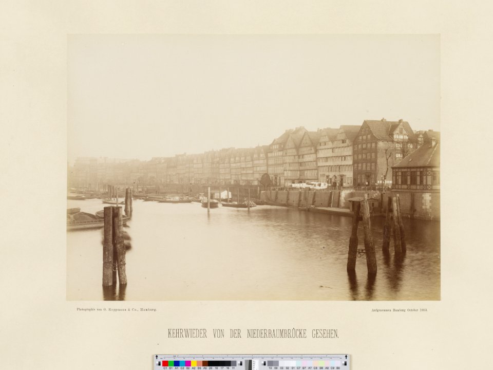 PPN799327638 Hamburg 1883 Hof am Kehrwieder No. 65, vom Sandthorquai aus gesehen (1883)