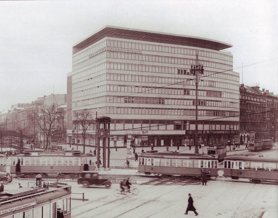 Potsdamer Platz mit Columbushaus, 1932 (cropped)
