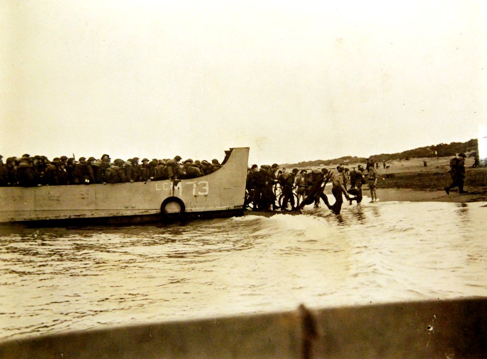 PR-06-CN-215-12 (35159998756)