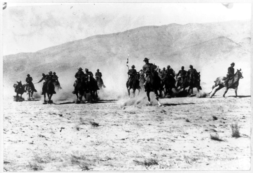 Practice charge of the 8th Gun Cavalry during the punitive expedition in Mexico LCCN96503334