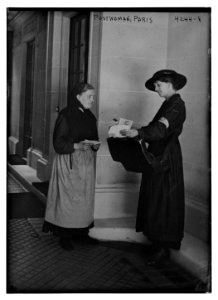 Postwoman, Paris LCCN2014704873
