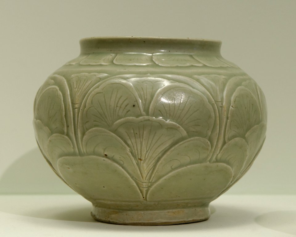 Pot flowers Yaozhou Guimet MA4196