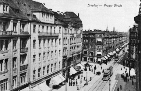 Prager Straße + Hotels Cafes bella época Dresde