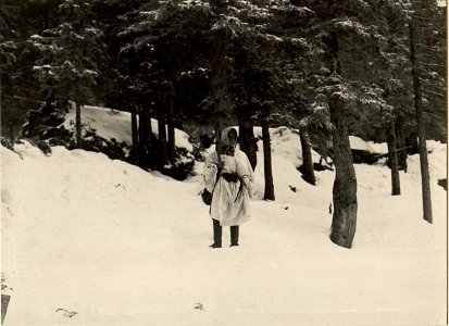 Prassniksattel + 1486. Horchposten in Schneemantel und Filzschuhen (BildID 15470883)