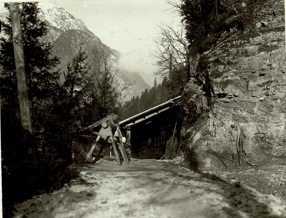 Predilstraße, oberes Ende der Lawinengalerie (BildID 15463913)