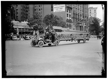 PREPAREDNESS PARADE LCCN2016866820
