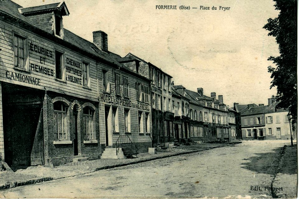POURRET - Formerie - Place du Fryer