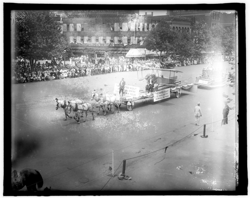 Preparedness parade, Wash., D.C., 1916 LCCN2016852530
