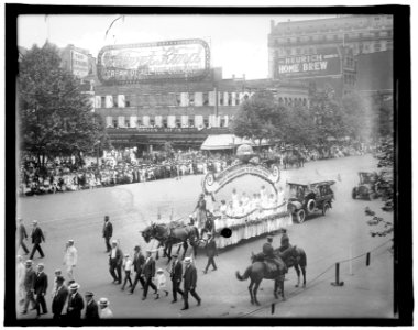Preparedness parade, Wash., D.C., 1916 LCCN2016852532