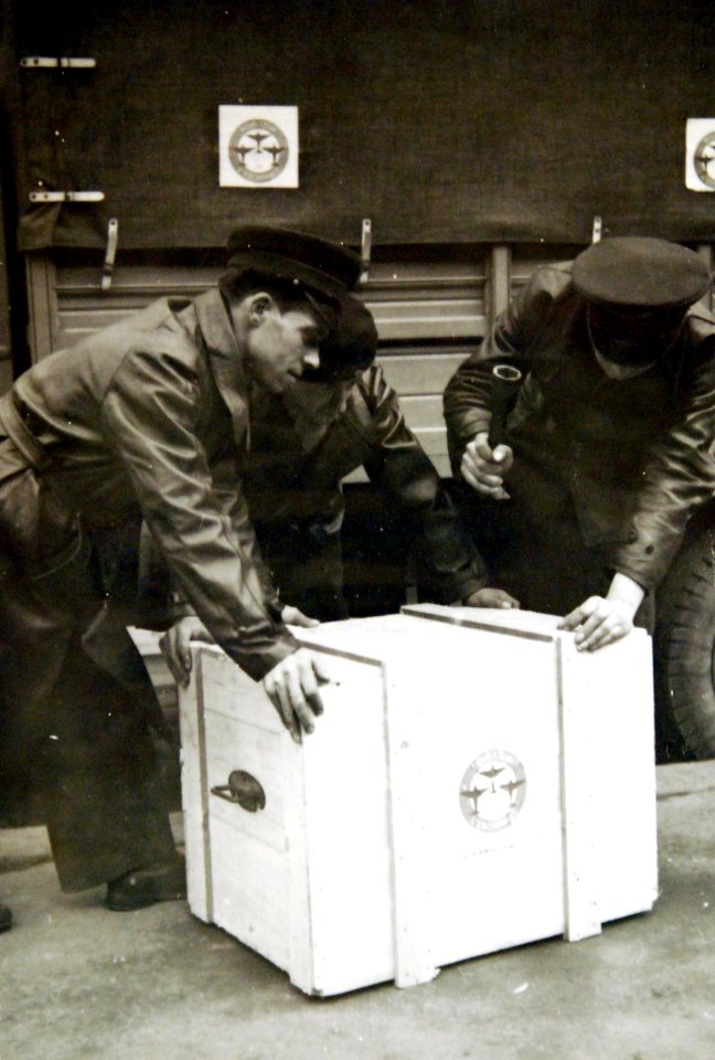 Preparing boxes for the front, France, WWII (33106622183)