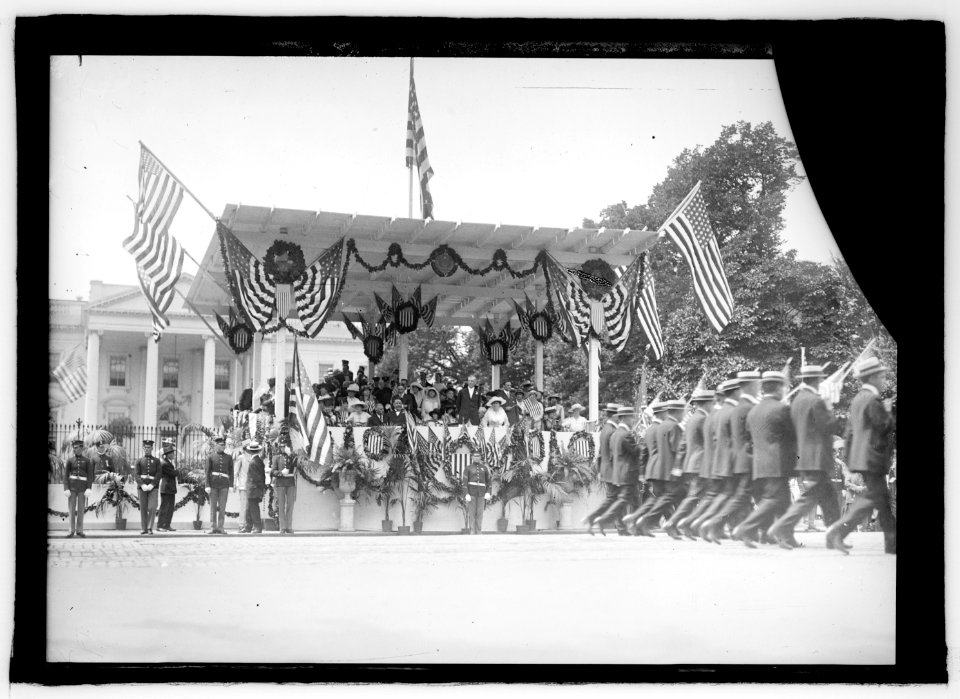 Pres. Wilson, Preparedness Parade, 1916 LCCN2016851303
