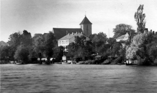 Preetz mit Stadtkirche an der Schwentine (Kiel 50.727)