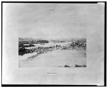Première cataracte - rapides et roches (sic) granitiques a fleur d'eau - Félix Teynard phot. LCCN2001695327