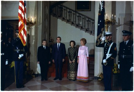 President and Mrs. Nixon with President of the Council of State of the Socialist Republic of Romania and Mrs.... - NARA - 194560