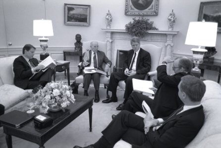 President Bill Clinton and Vice President Al Gore meeting with John Vessey, Tony Lake, and Sandy Berger (06)