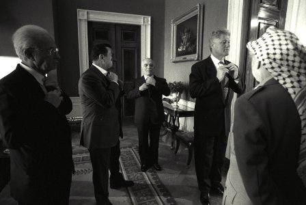 President Bill Clinton with principal leaders of the Israel-Palestinian Interim Agreement