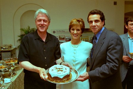 President Bill Clinton at a movie screening outside the Family Theatre of the White House (07)