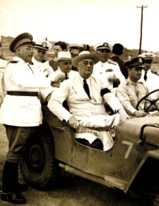 President Franklin D. Roosevelt and President Getulio Vargas of Brazil inspecting armed forces (24764382049)
