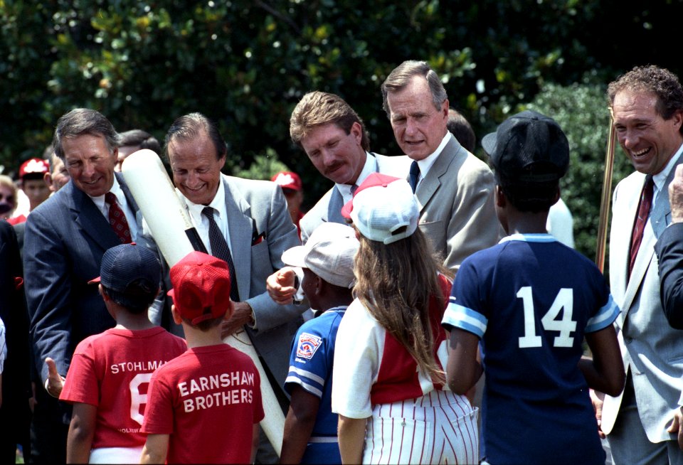 President George H. W. Bush, along with Baseball Greats Brooks Robinson, Stan Musial, Mike Schmidt and Gary Carter