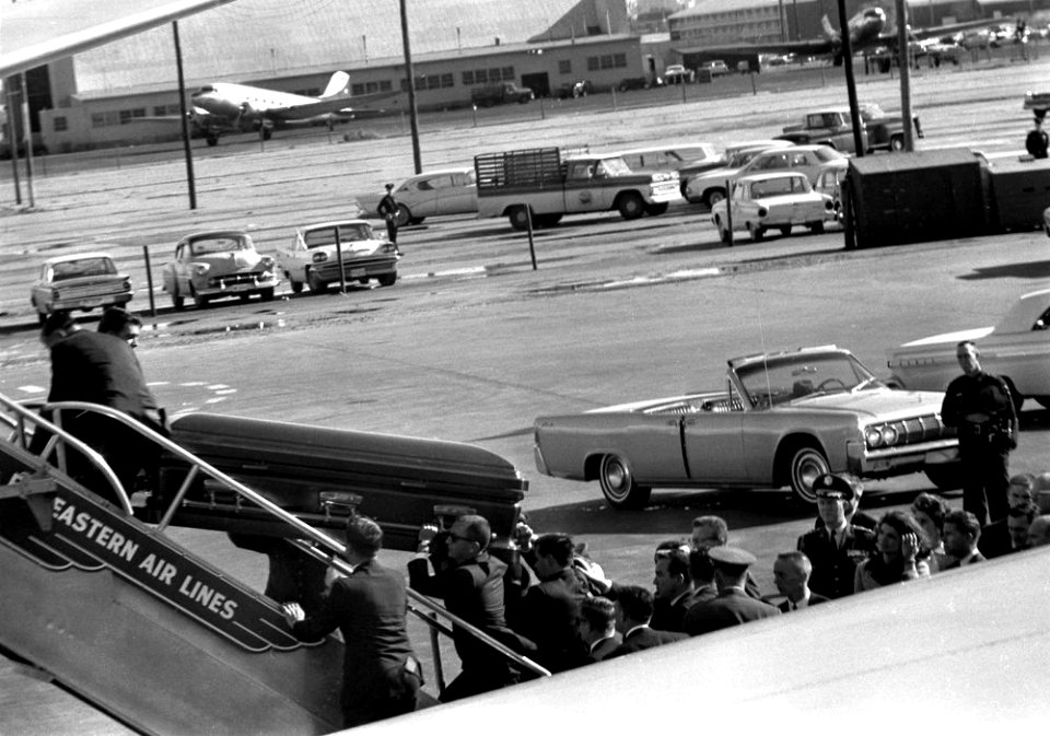 President JFK's casket is transferred to Air Force One at Dallas Love Field (06)